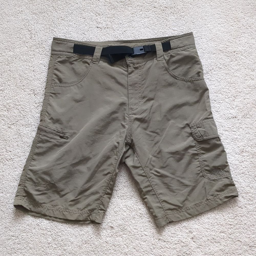 American Outback Hiking Shorts with Belt Size S